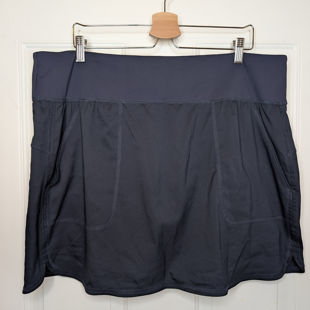 Zuda Women's Skort in Dark Blue